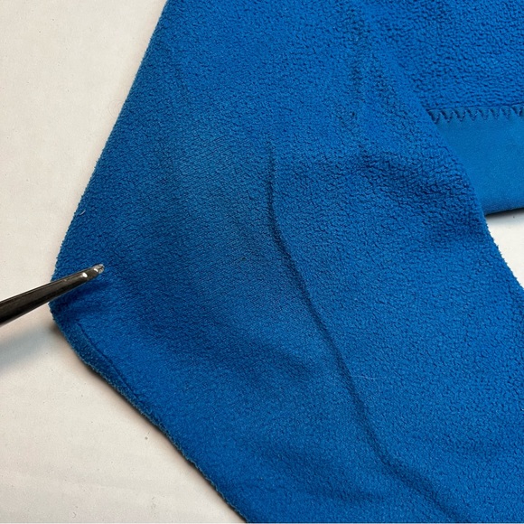 Fjallraven Full Zip High/mock Neck Sweater in Blue. - Picture 15 of 16